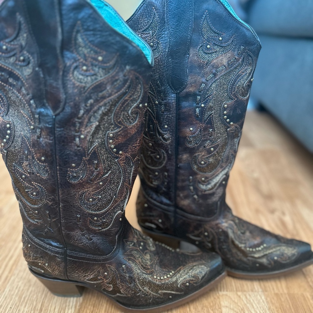 Corral Cowgirl Boots